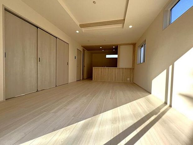 家族団らんの場所としてゆったりと居心地の良いリビングです。