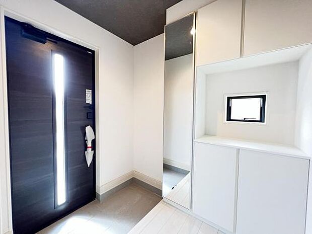 いつも気持ちよくご家族を迎えられる玄関です。