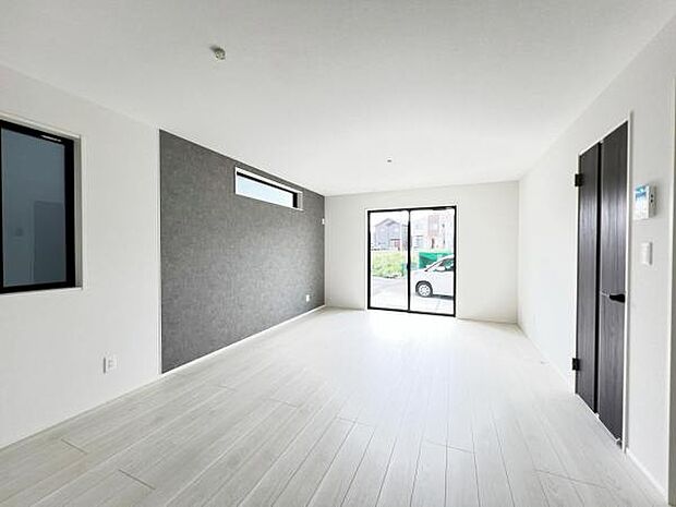 ご家族の温かい時間を演出するダイニングスペースです。