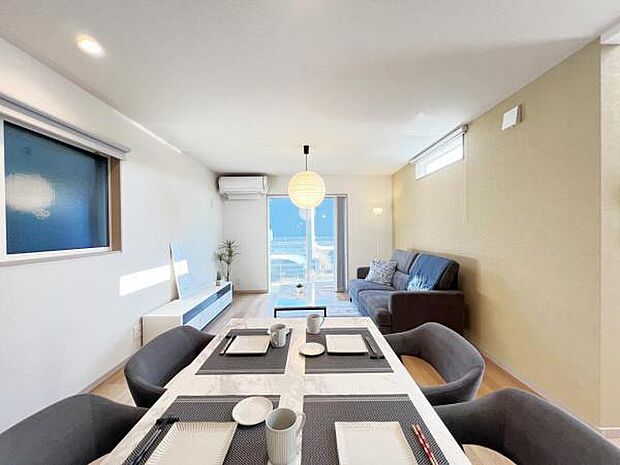 リビングダイニングになります。ご家族そろっての素敵な空間になりそうですね。