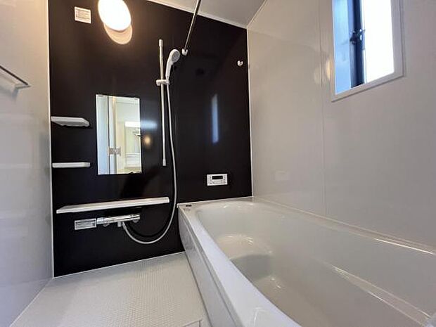 お風呂でほっとひといき。1日の疲れを癒しましょう。