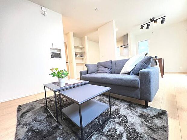 リビングダイニングになります。ご家族そろっての素敵な空間になりそうですね。