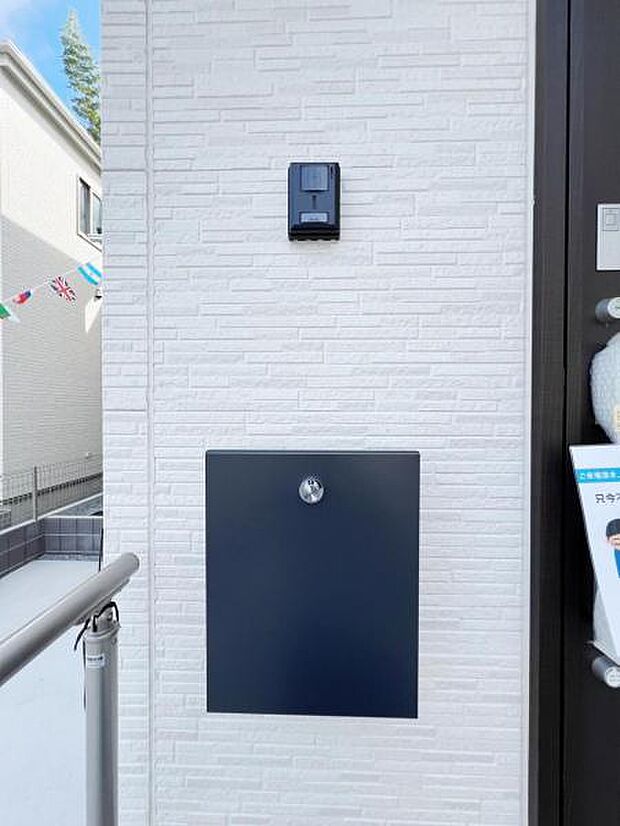 玄関ポスト