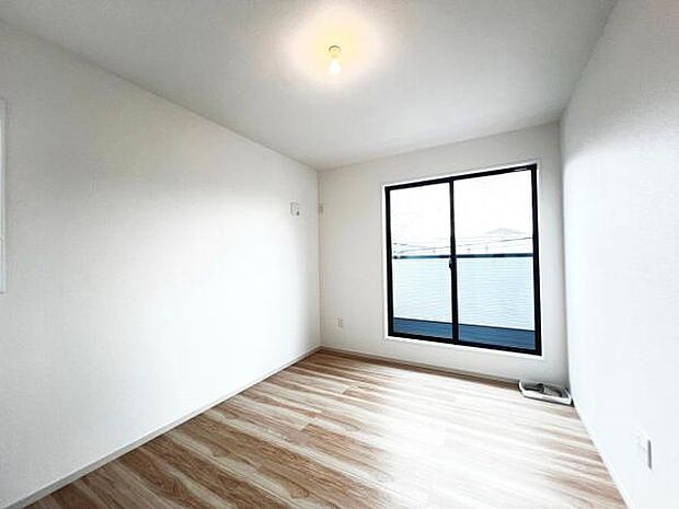 子供部屋にもちょうど良い大きさのお部屋です。