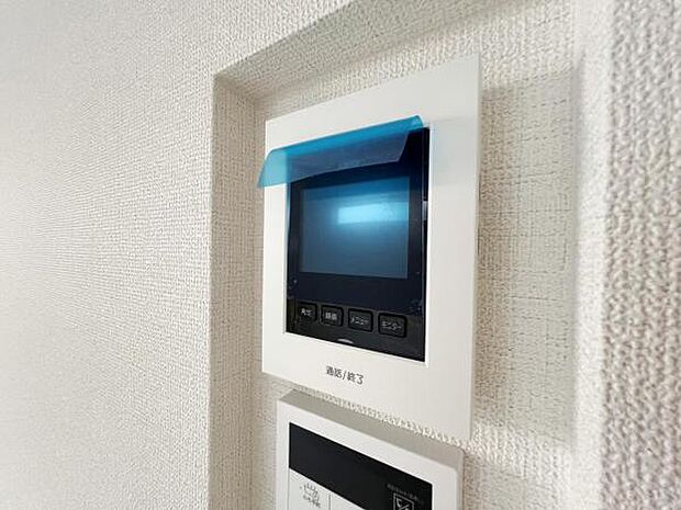 訪問者を確認できるTVモニター付きインターフォンです。