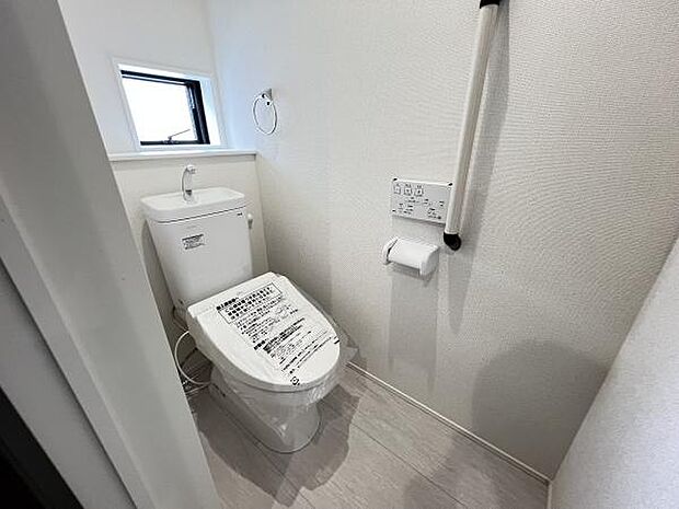 ほっと安らげるトイレ空間です。