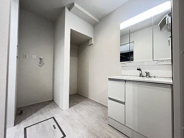 お天気を気にせずお洗濯ができ、室内干し可能です。