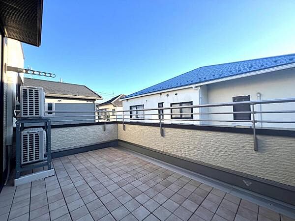 お洗濯ものを気持ち良く太陽の光で干せるのが嬉しいですね。