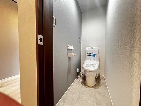 ほっと安らげるトイレ空間です。