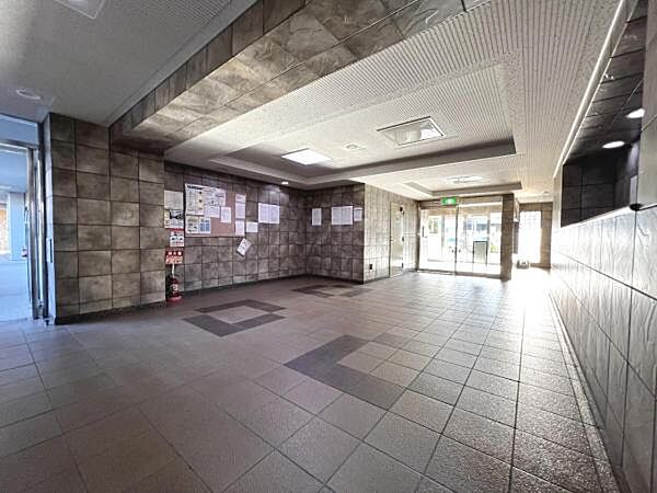 エントランスを拡大表示