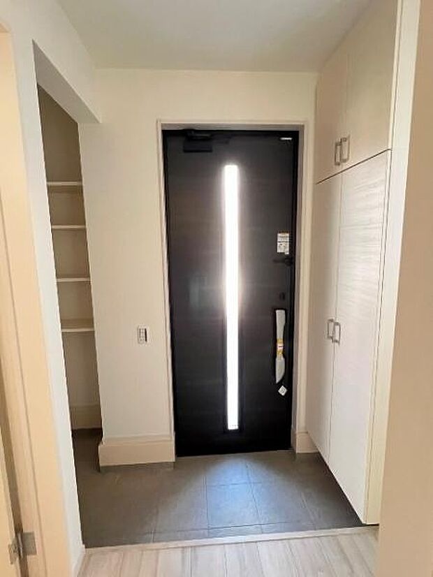 いつも気持ちよくご家族を迎えられる玄関です。