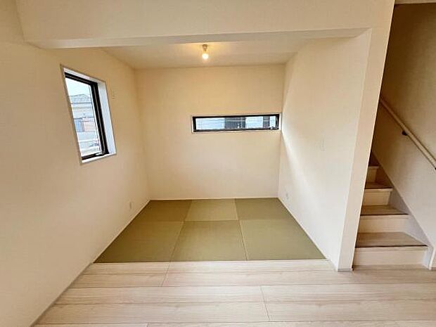 和室スペースです。畳のお部屋は寛げる空間ですね。