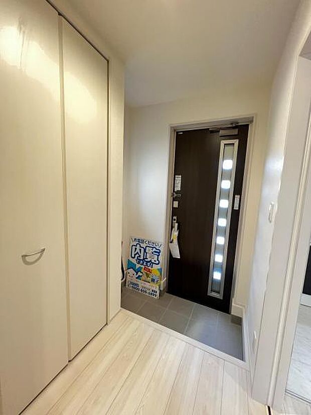 いつも気持ちよくご家族を迎えられる玄関です。