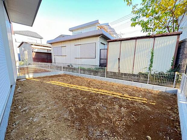 お庭スペースは、ガーデニングやお子様との外遊びなど多彩な用途でお楽しみいただけます。