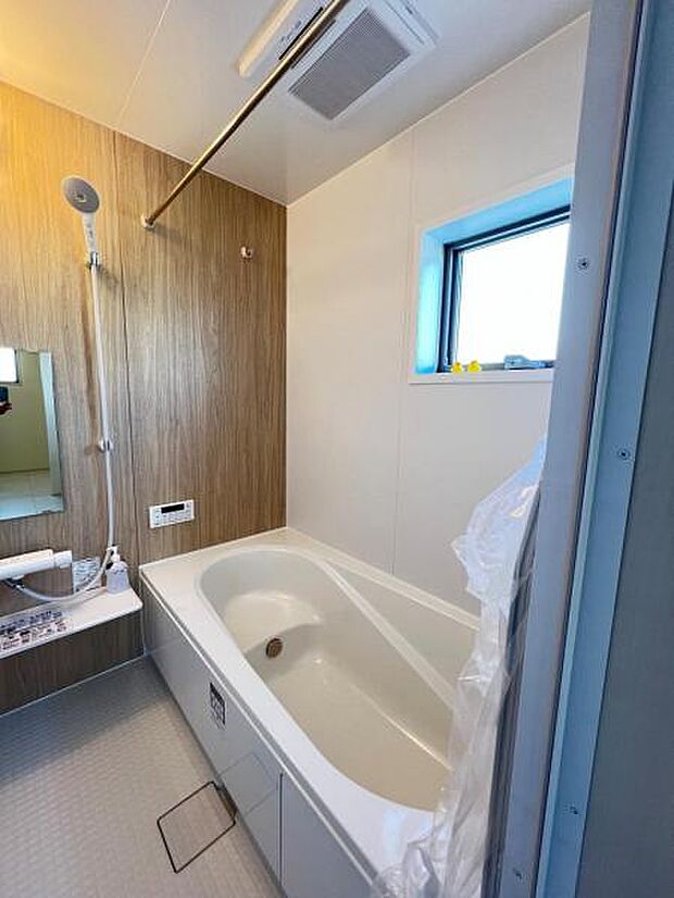 お風呂でほっとひといき。1日の疲れを癒しましょう。