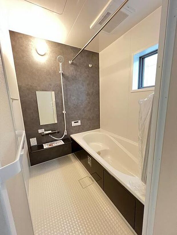 お風呂でほっとひといき。1日の疲れを癒しましょう。