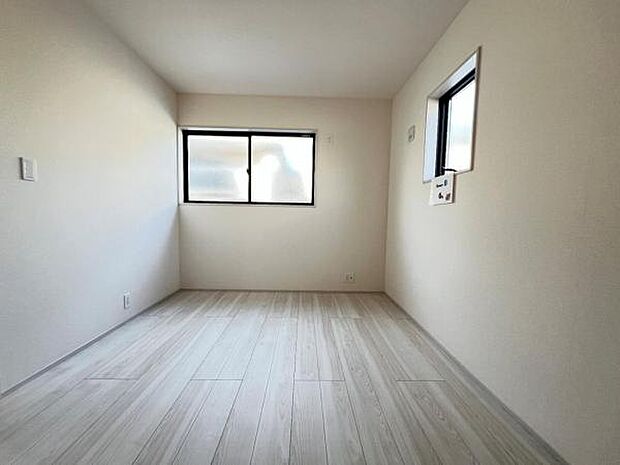 子供部屋にもちょうど良い大きさのお部屋です。