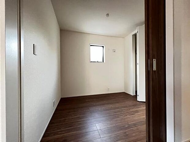 子供部屋にもちょうど良い大きさのお部屋です。