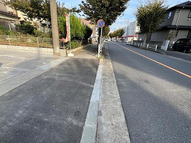 駐車場ももちろん完備しておりますのでお車所有の方にも心強いです。