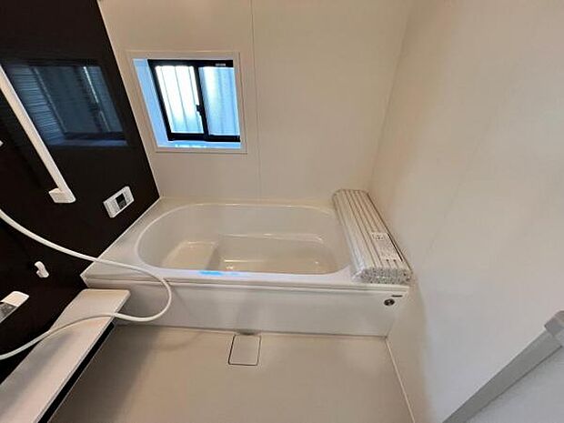 お風呂でほっとひといき。1日の疲れを癒しましょう。