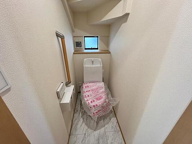 ほっと安らげるトイレ空間です。