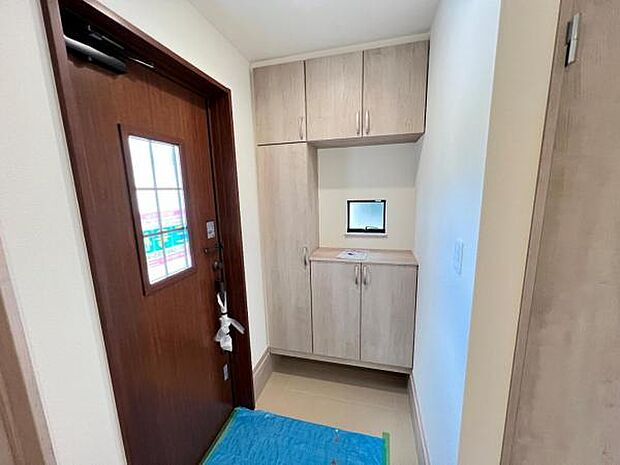 いつも気持ちよくご家族を迎えられる玄関です。