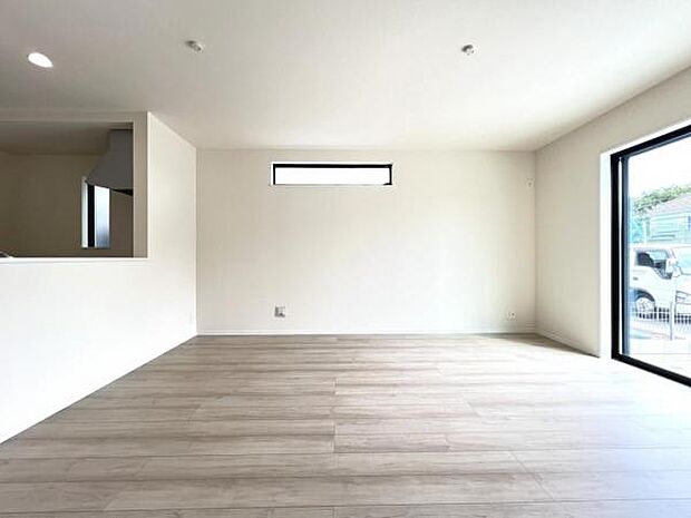 家族団らんの場所としてゆったりと居心地の良いリビングです。