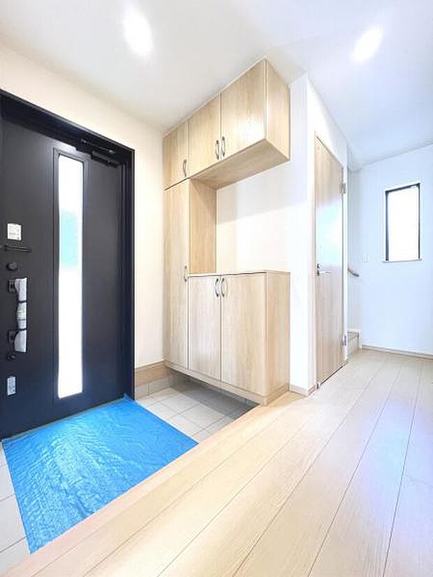 いつも気持ちよくご家族を迎えられる玄関です。