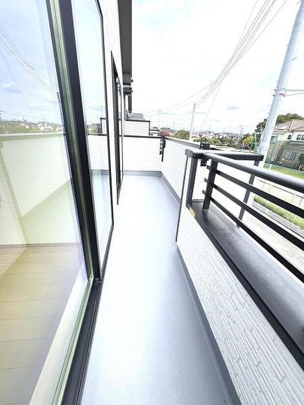 お洗濯ものを気持ち良く太陽の光で干せるのが嬉しいですね。