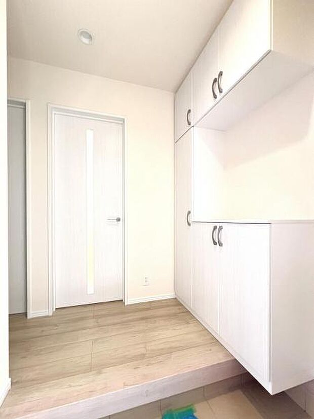 いつも気持ちよくご家族を迎えられる玄関です。