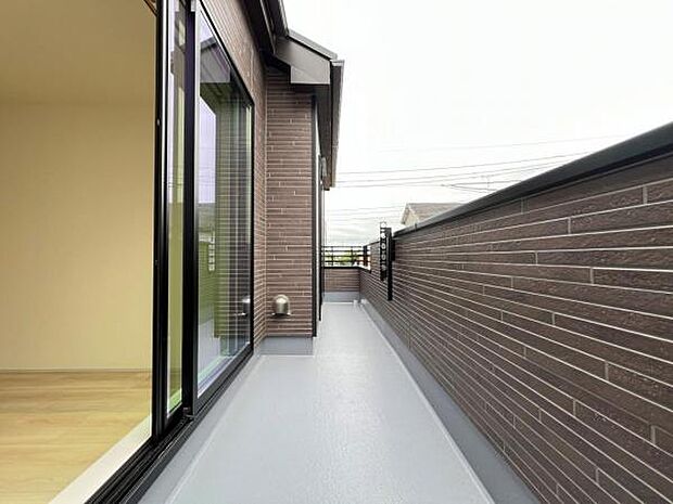 お洗濯ものを気持ち良く太陽の光で干せるのが嬉しいですね。