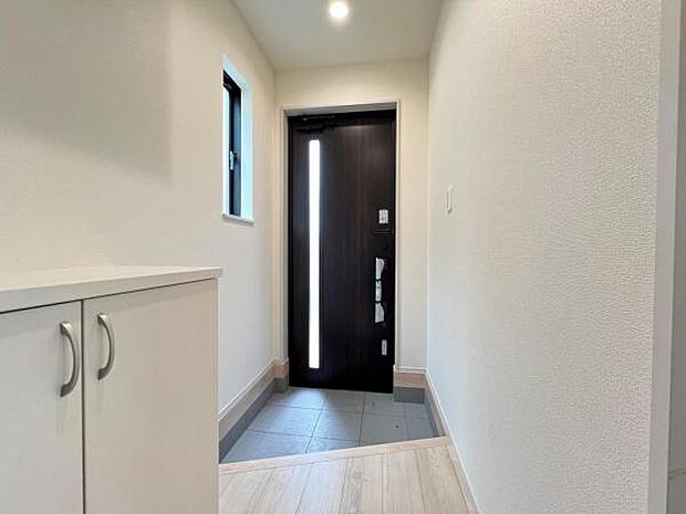 いつも気持ちよくご家族を迎えられる玄関です。