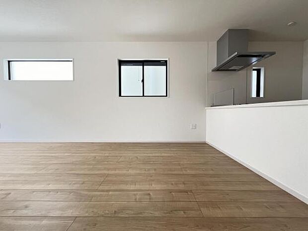 ご家族の温かい時間を演出するダイニングスペースです。