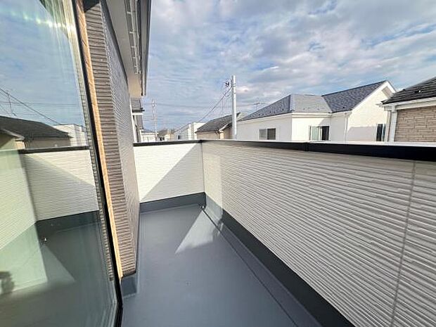 お洗濯ものを気持ち良く太陽の光で干せるのが嬉しいですね。