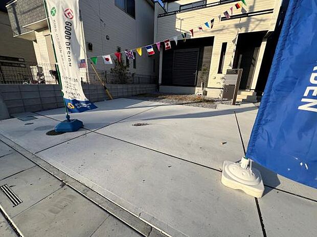 セカンドカーにも便利な駐車2台可能です。