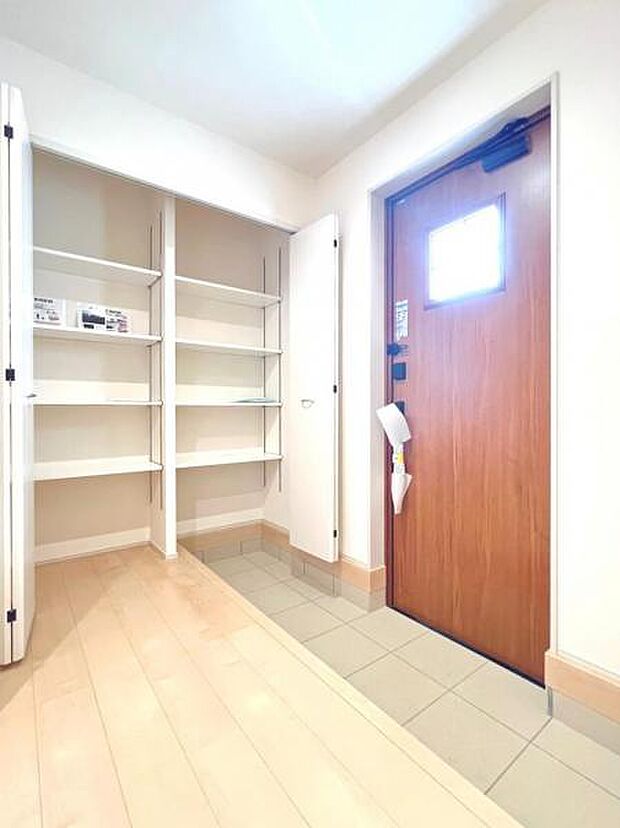 いつも気持ちよくご家族を迎えられる玄関です。