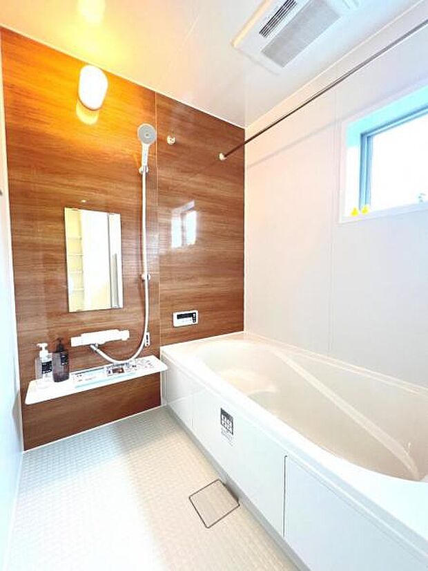 お風呂でほっとひといき。1日の疲れを癒しましょう。