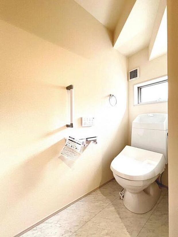 ほっと安らげるトイレ空間です。