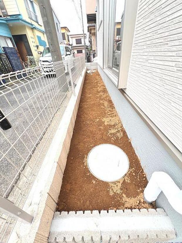 お庭スペースは、ガーデニングやお子様との外遊びなど多彩な用途でお楽しみいただけます。