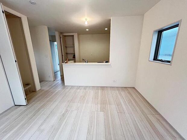 ご家族の温かい時間を演出するダイニングスペースです。