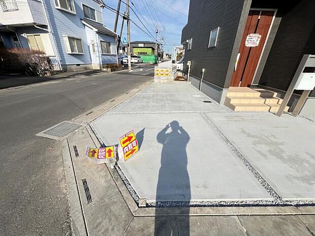 駐車場ももちろん完備しておりますのでお車所有の方にも心強いです。