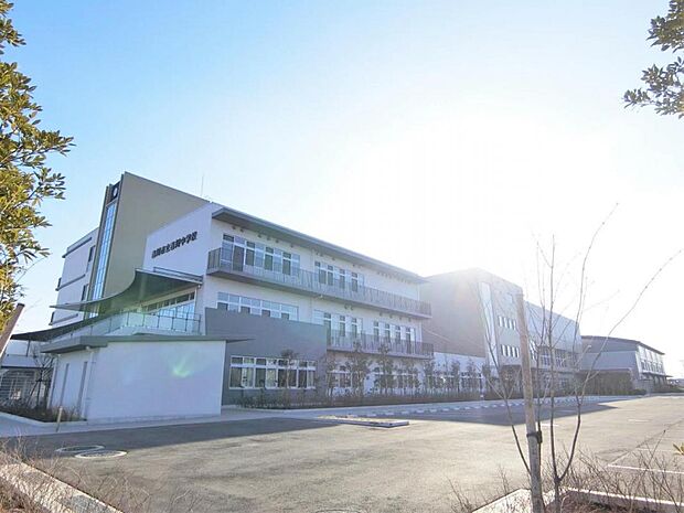 吉川市立吉川中学校まで約880m（徒歩11分）