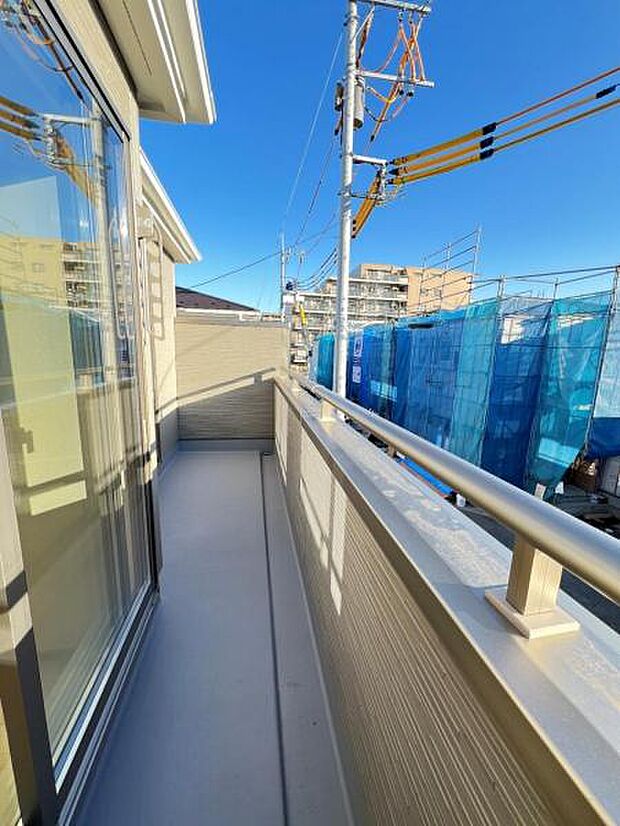 お洗濯ものを気持ち良く太陽の光で干せるのが嬉しいですね。