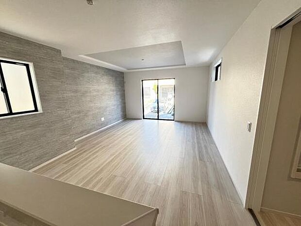 家族団らんの場所としてゆったりと居心地の良いリビングです。