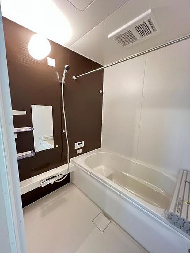 お風呂でほっとひといき。1日の疲れを癒しましょう。