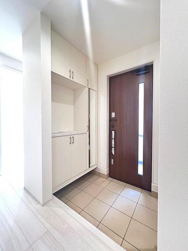 いつも気持ちよくご家族を迎えられる玄関です。