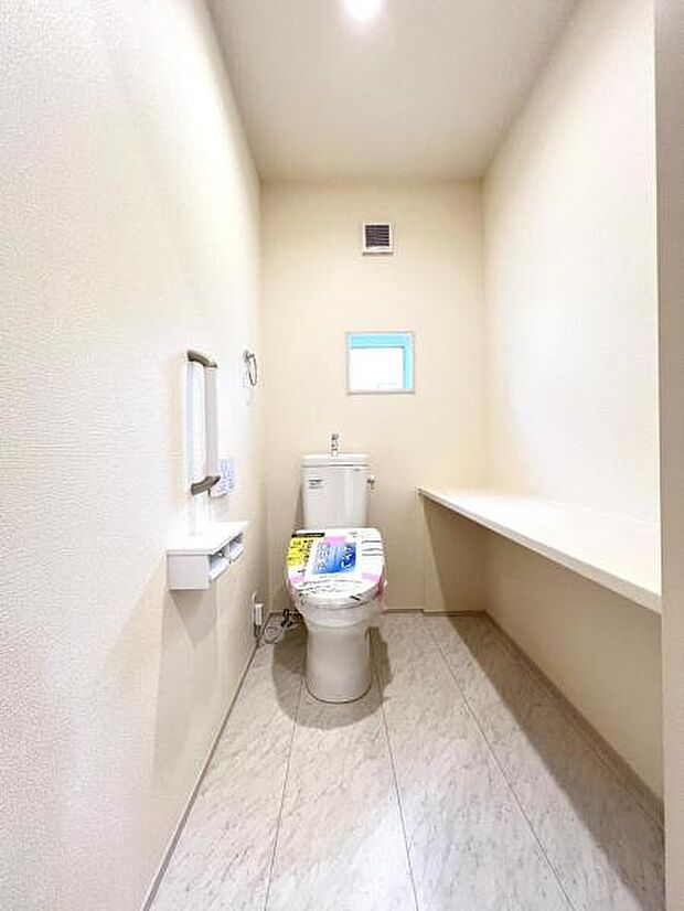 ほっと安らげるトイレ空間です。