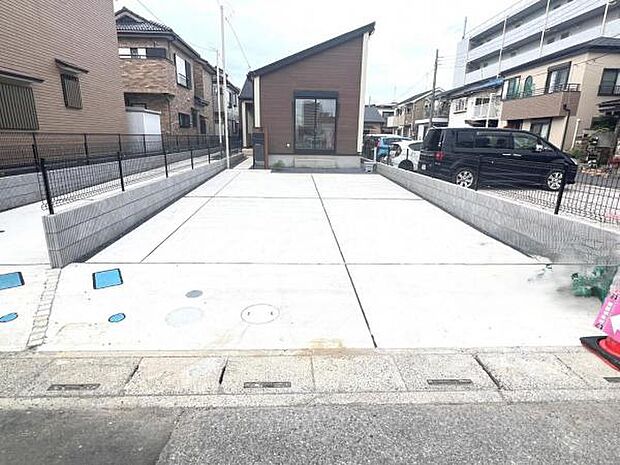 駐車場ももちろん完備しておりますのでお車所有の方にも心強いです。