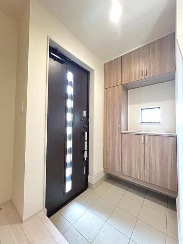 いつも気持ちよくご家族を迎えられる玄関です。