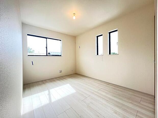 子供部屋にもちょうど良い大きさのお部屋です。